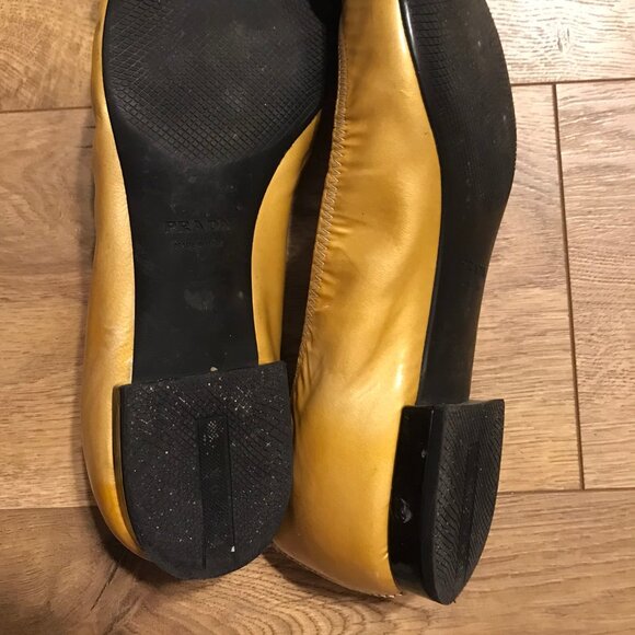 Prada GOLD AND BLACK Patent Leather Buckle Ballet Flat 7.5 - MADE IN ITALY - Picture 5 of 11